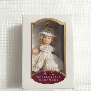 2004 Porcelain Collectible Doll Ornament Poseable Knit Dress Hat Blonde Curly